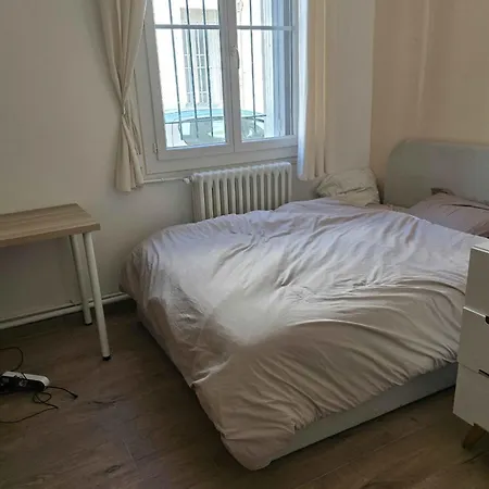 Apartment Spacious Apartment With 4 Bedrooms In Nimes *