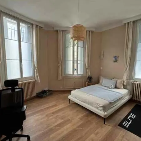 Appartement Spacious With 4 Bedrooms In