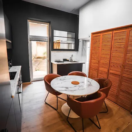 Appartement Spacious With 4 Bedrooms In