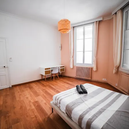 Appartement Spacious With 4 Bedrooms In
